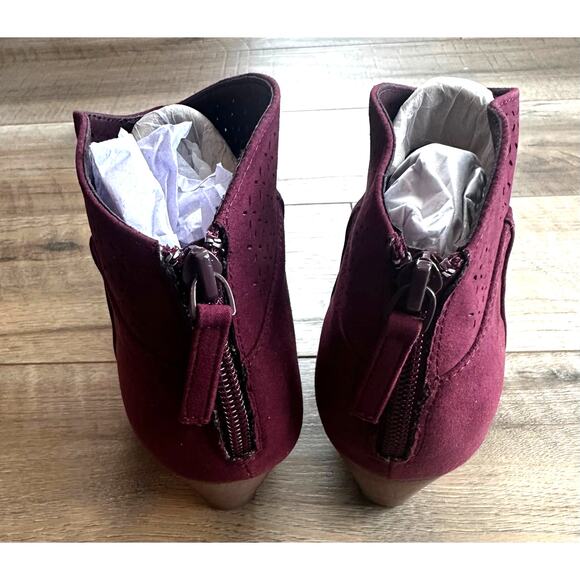 Violet & Red Jackson Lazer Cut Topline Bootie Burgundy 7 - Picture 2 of 6